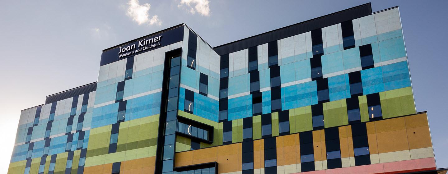 External facade of the Joan Kirner Women and Children's Hospital. Designed by Lyons Architects.