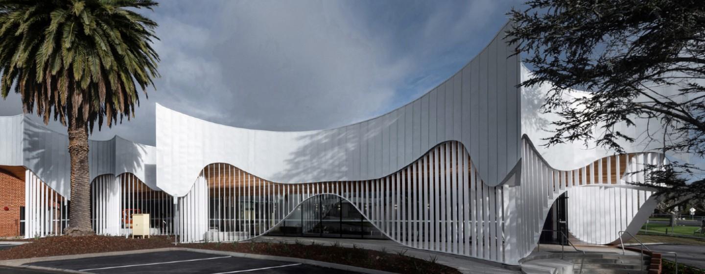 Exterior panoramic side view of Yarram District Integrated Health Service building