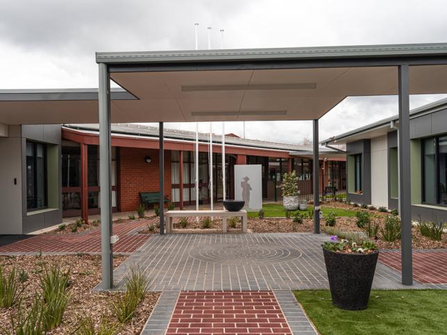 Courtyard area at the Morrie Evans Wing