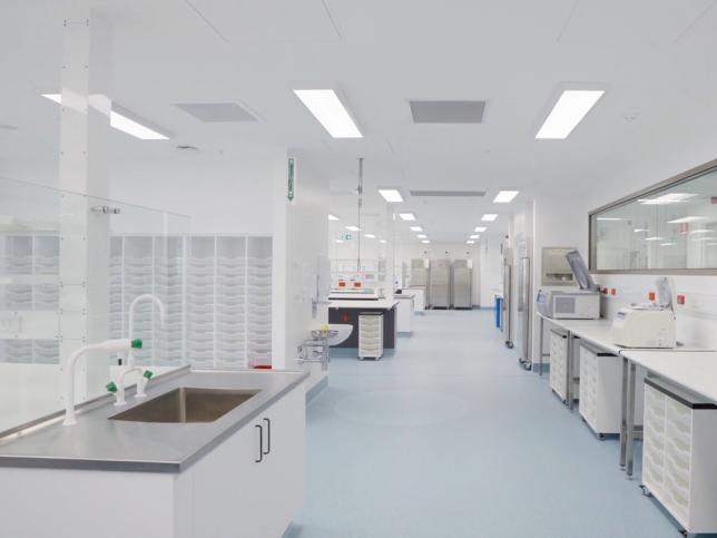 Photo of a biomedical and engineering research laboratory at the Victorian Heart Hospital.