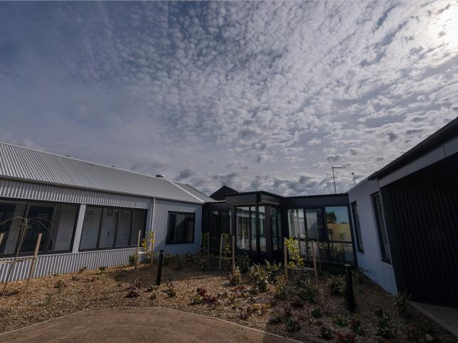 Exterior courtyard of the North West Women's Prevention and Recovery Care centre